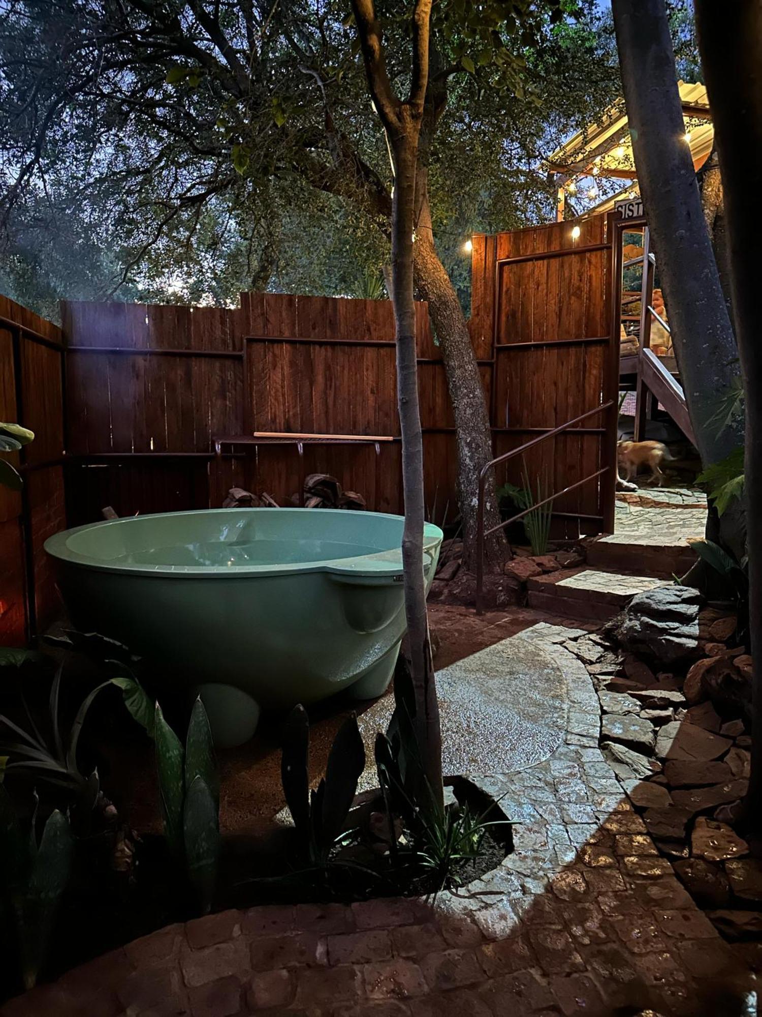 Bushbaby Cottage In Hartbeespoort Pretoria-Noord Exterior foto
